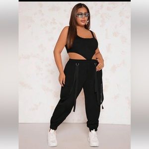 Plus Solid Asymmetrical Hem Tank Top & Flap Pocket Pants